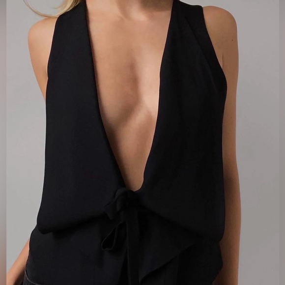 BCBG VEST BRAND NEW ** SOLD - Picture 5 of 5